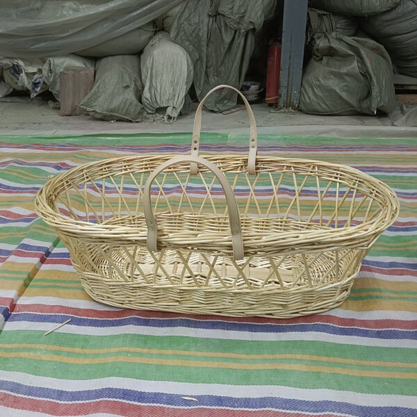 woven children's crib