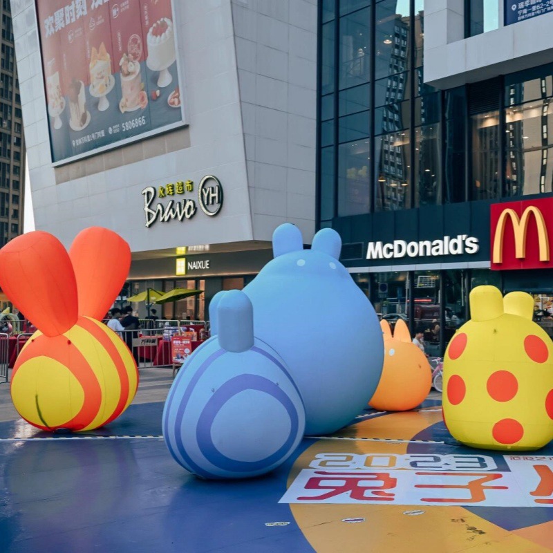 中秋充气兔子气模卡通色彩斑斓模型发光国庆活动商场户外街区美陈