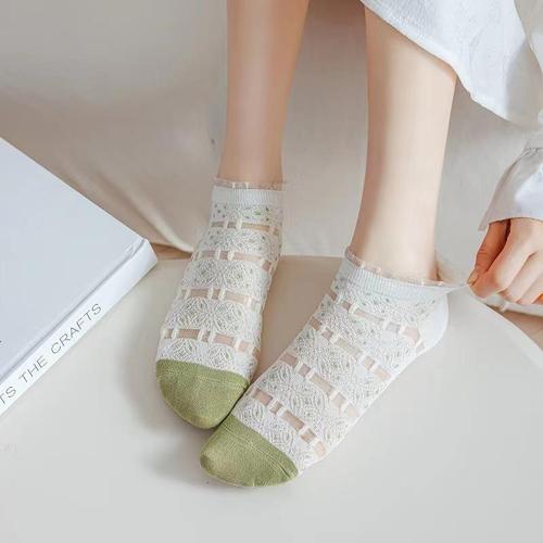 Socks for women in spring and summer Korean style thin socks summer sweat-absorbent breathable invisible socks Japanese sweet floral women's socks