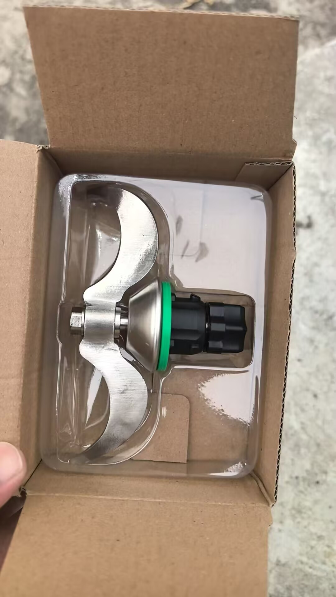 AA2642BF332C486C1A1BB2698C17BF