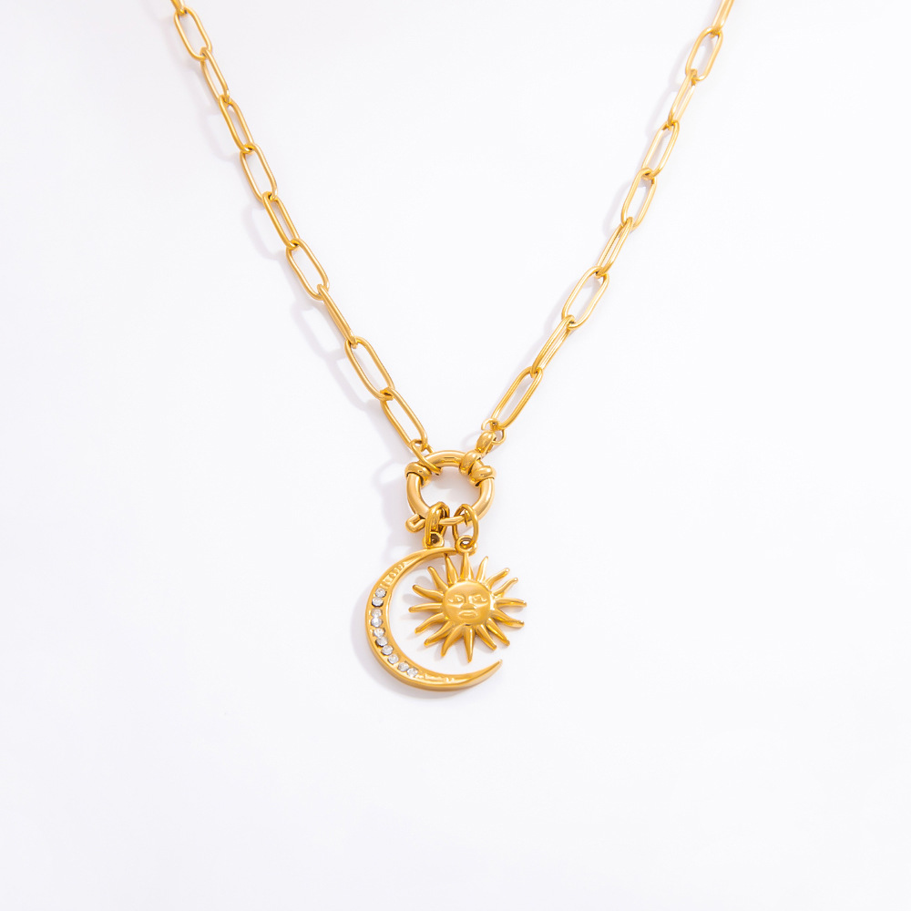 PVD Coated Real Gold Plated Sun Moon Titanium Steel Vintage Style Classic Style Waterproof Non Tarnish Titanium Steel Pendant Necklace display picture 3