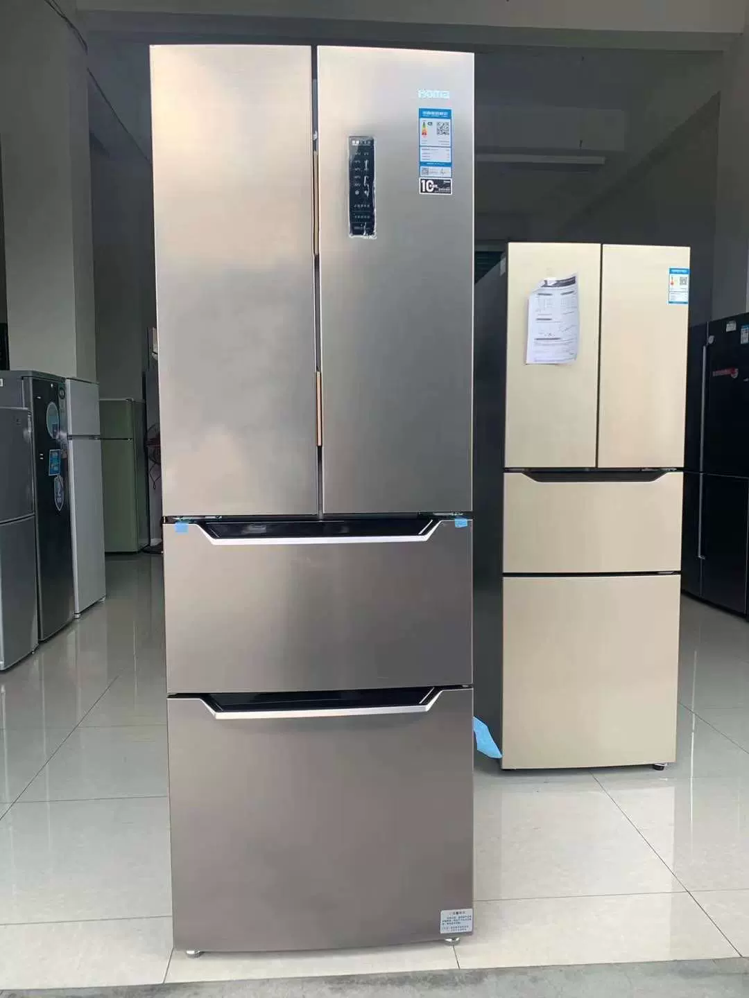 Холодильник (LG) LG628, 628 л, с воздушным охлаждением No-Frost French‑door с краником воды