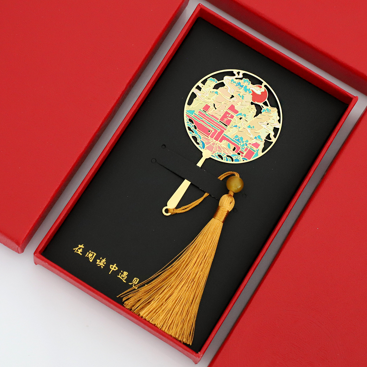 Danxia Mountain tassel (red box)
