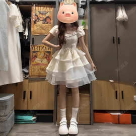 法式高级气质小众蓬蓬裙泡泡袖公主裙收腰修身蛋糕裙a字连衣裙女