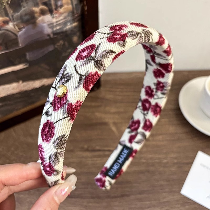 Diadema superior de cráneo alto para mujer 2025 nuevo estilo francés pequeño fragancia horquilla tocado temperamento ancho ancho diadema de presión lateral