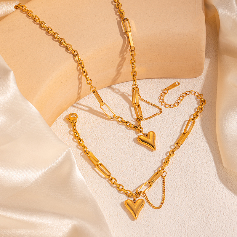 11g Weight 0.03µm Gold Plating Thickness Electroplated Gold Plating Process Golden Plated Plating Material Stone-Free Inlay Material Necklace Classification cable chain Chain Type 1 Piece Quantity Holiday, Daily Occasion 201 Stainless Steel Material Animal, Heart Shape, Butterfly Pattern Women's Gender Sweet Style Plating Craft Titanium Steel Chain Heart Shape Bracelets Necklace 13