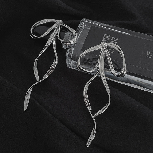 S925 Silver Needle Designer Earrings Silver Metal Bow Long Ribbon Earrings Female Fairy Style Ancient Style Earrings