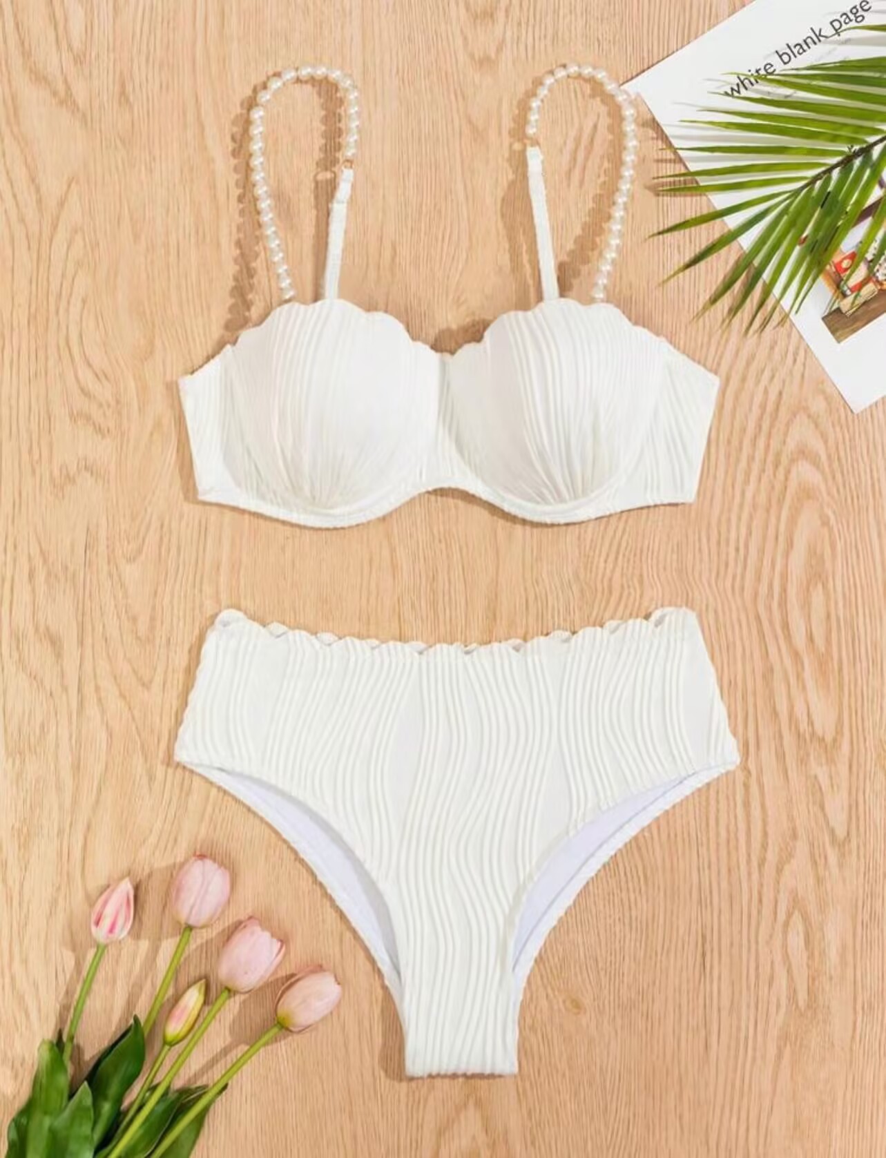 Bikini-Set in Unifarbe – Sexy Triangel-Top mit Muschelmuster und hochgeschnittenes Höschen für Damen (Schwarz/Weiß, Polyester-Spandex-Mischung, mit Bügeln)_voghion.com