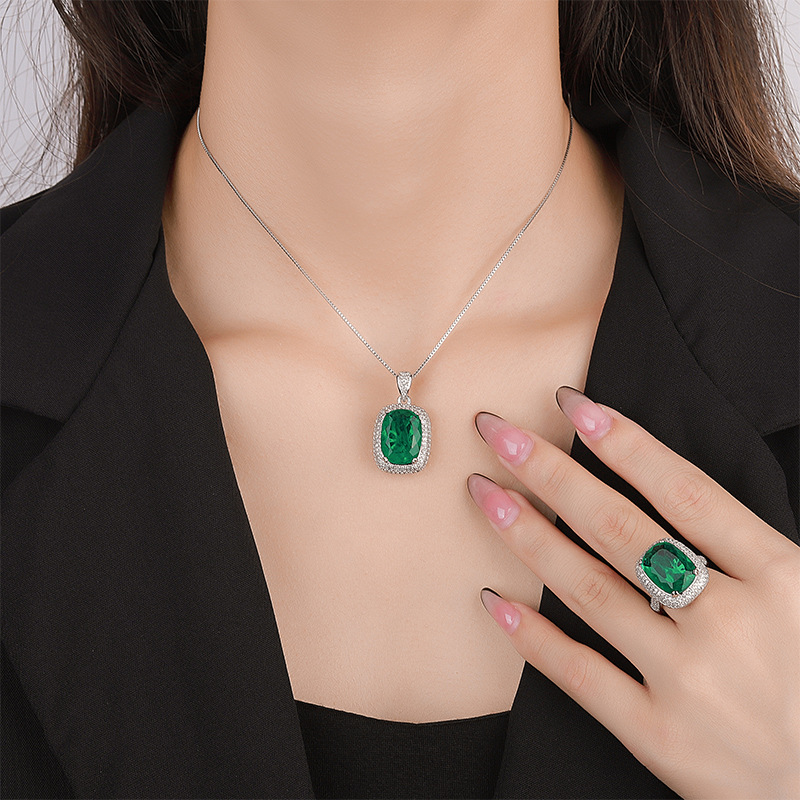 2024 nueva joyería Zhuang Shengsheng, fondo de cobre chapado en oro, tesoro de color de simulación, traje simple, rectangular gordo femenino 12*16