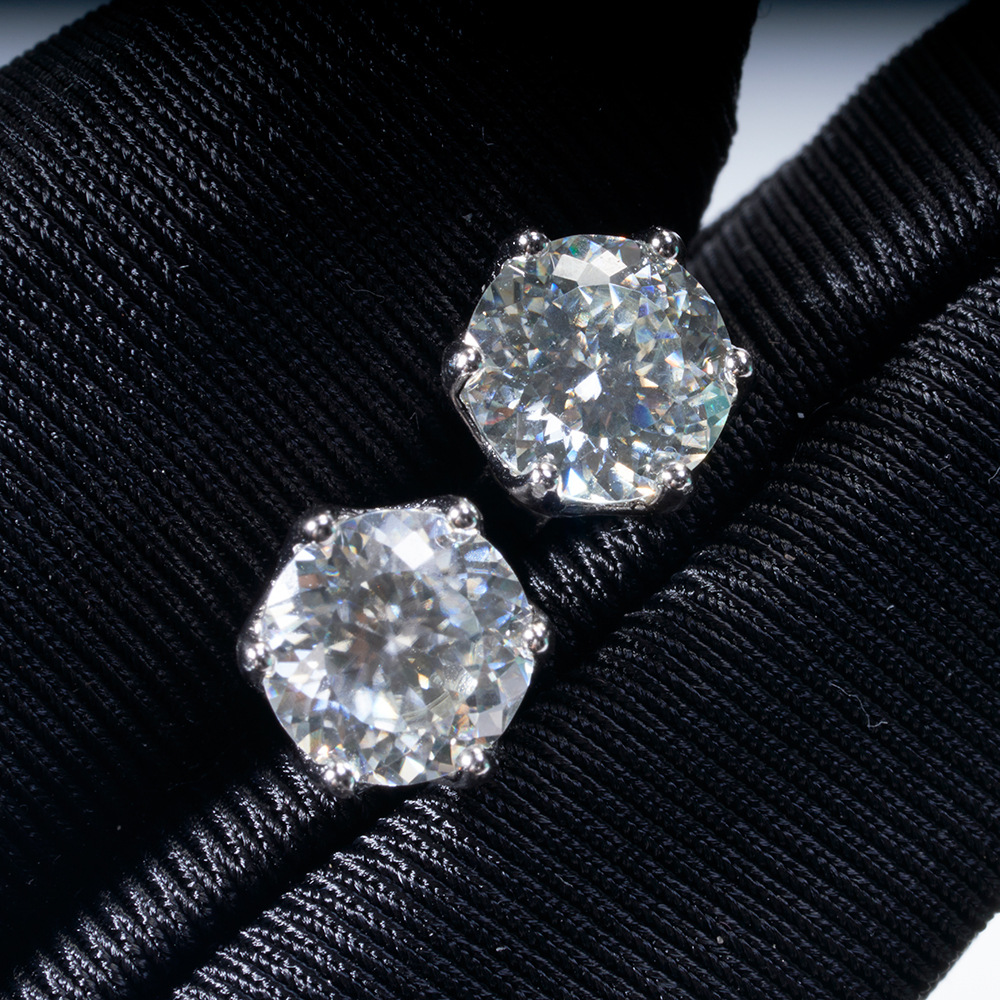 Transfronterizos 100 cara cortada blanca rosa moissanite orejetas transfronterizas chatarra TK venta caliente color moissanite orejetas