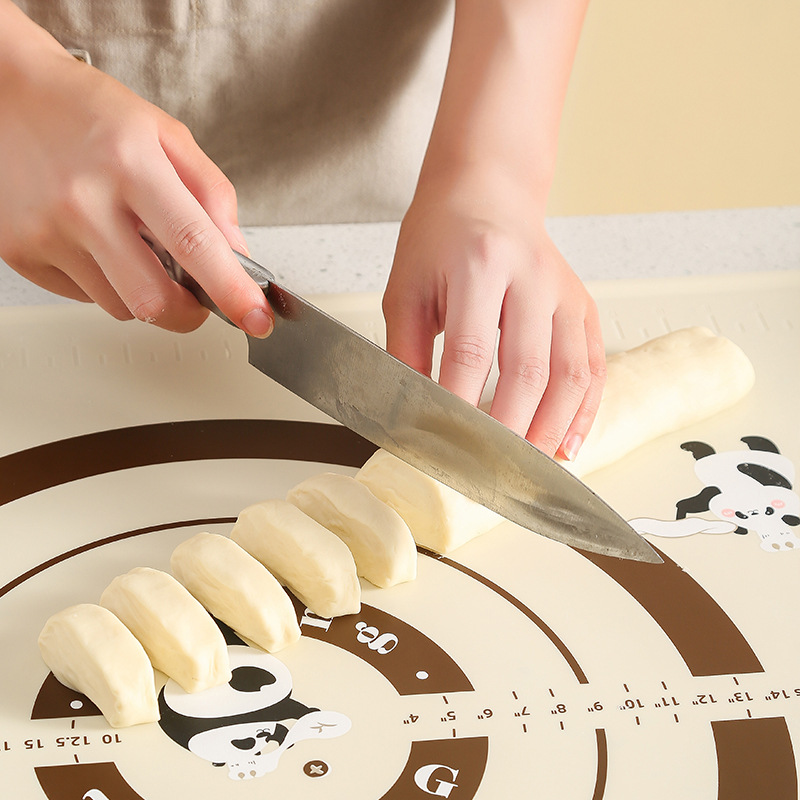 Silicone kneading mat household thick silicone rolling mat cartoon mat non-stick anti-slip food grade kneading mat