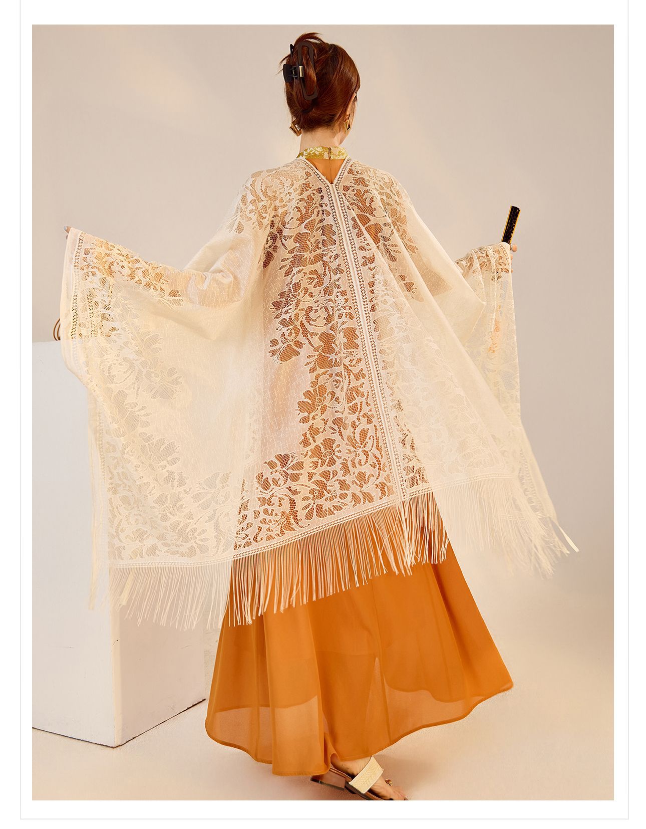 Áo cardigan rộng rãi tua rua dạng đan rỗng, phong cách sang trọng nhẹ nhàng — Màu trắng be chi tiết 9