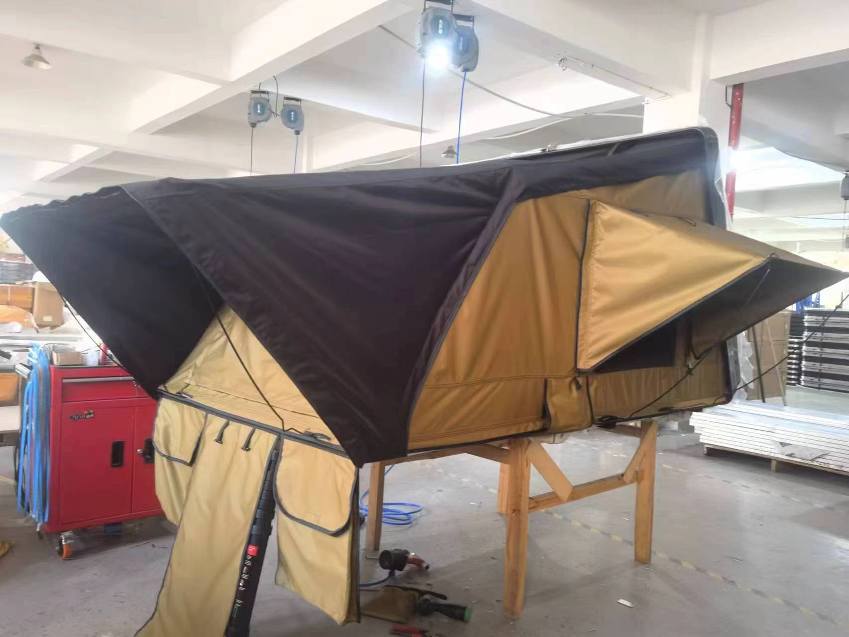 Car Roof Tent Bed, Fully Automatic, for Self-Driving Tours, Hard-Top, Outdoor Skylight, In-Car Folding Tent, for Self-Driving Trips