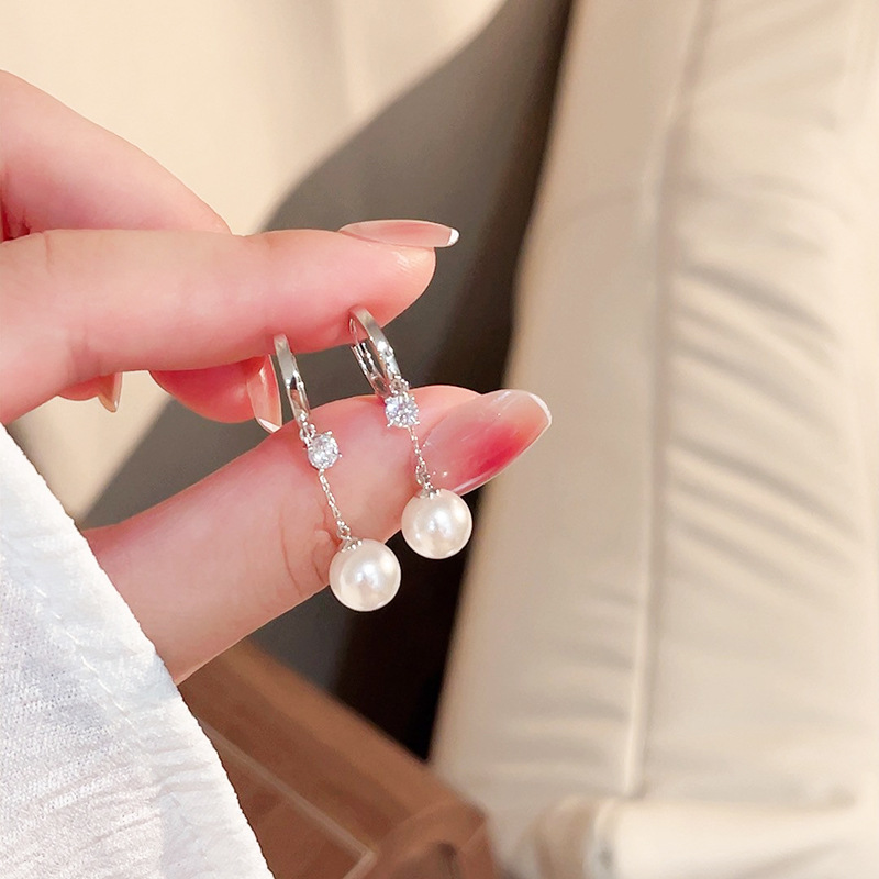Pendientes de botón de circonita cúbica y perla, delicados y versátiles para el trabajo, los desplazamientos y el uso diario. Hipoalergénicos, resistentes al deslustre y duraderos._voghion.com