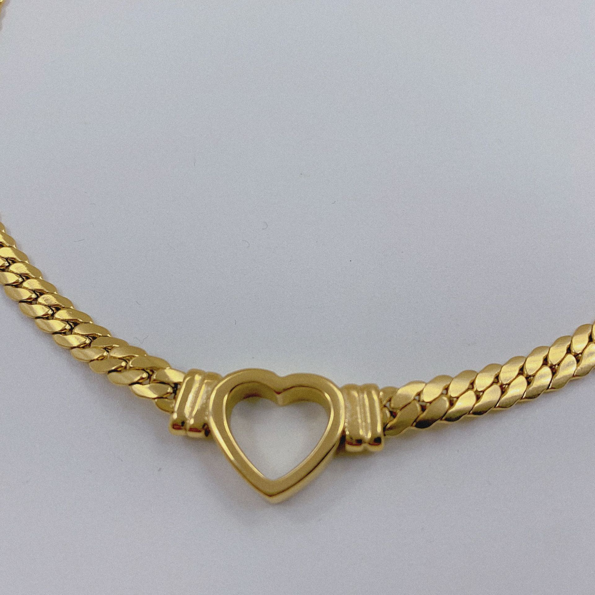 Daily Occasion 304 Stainless Steel Material Heart Shape Pattern PVD Coated 18K Gold Plated Heart Shape 304 Stainless Steel Streetwear Waterproof Non Tarnish 304 Stainless Steel Choker