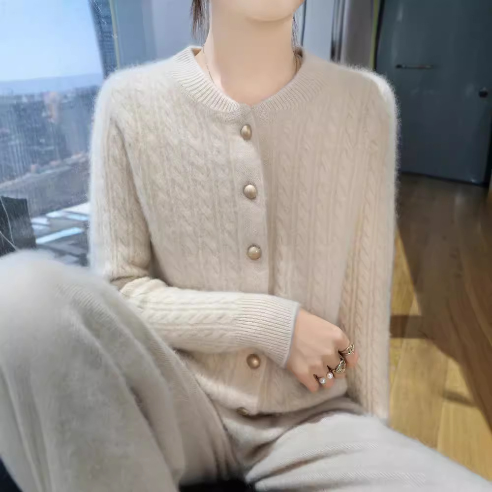 Demi-season woolen cardigan