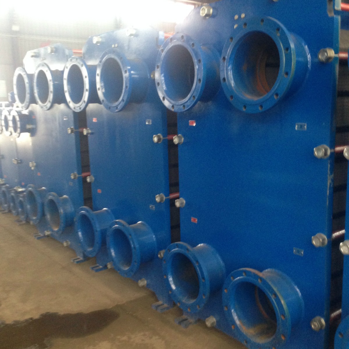 供应可拆卸板式换热器/大型体育场馆采暖专用板式换热设备