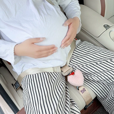 Restraint, Car-Mounted Pregnancy Late-Stage Driving — Car seat belt