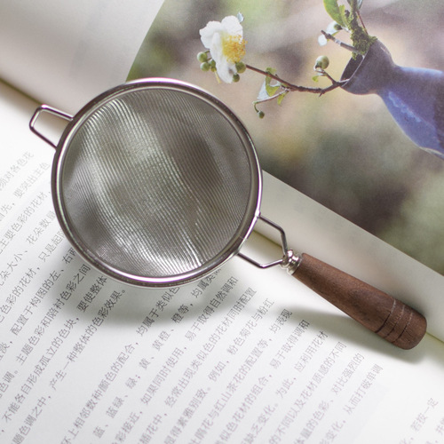 Stainless steel tea drain tea net tea filter creative walnut handle Japanese tea filter Kung Fu tea set accessories wholesale
