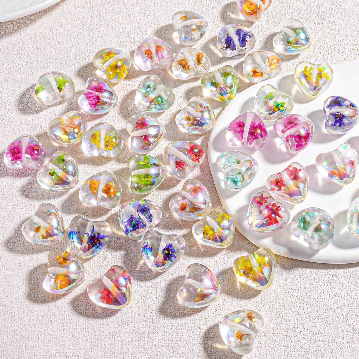 10 nuevas flores secas transparentes con cuentas de amor Opal cadena de teléfono móvil flash fino accesorios de bricolaje cuentas sueltas piezas pequeñas