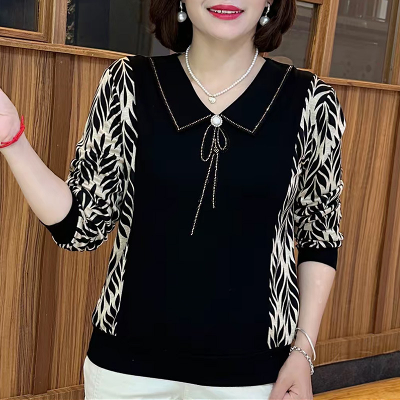 妈妈秋装上衣服中年女装洋气打底小衫中老年春秋薄款长袖T恤宽松