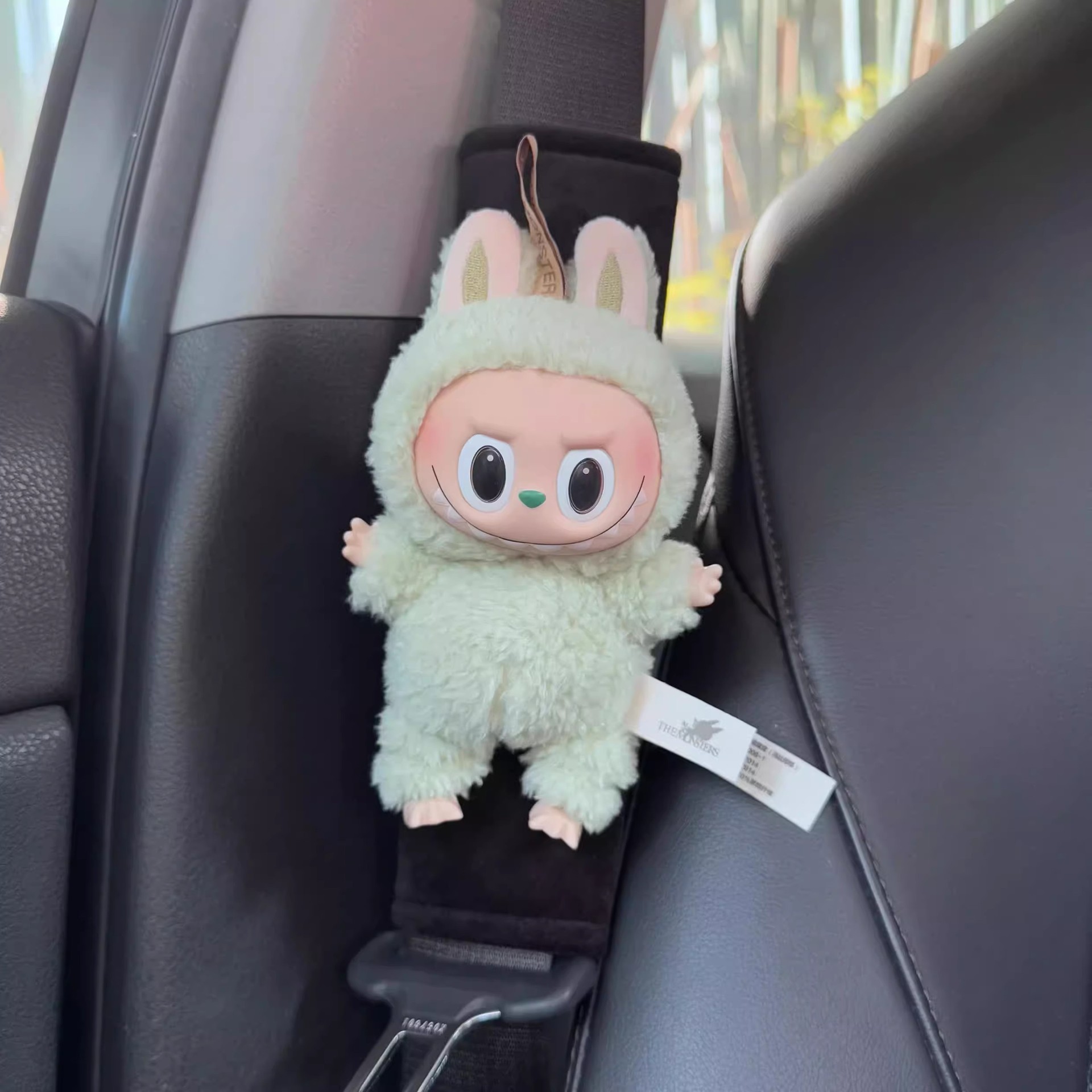 Car Seat Belt Shoulder Pads Protective Covers for a Couple, Creative, Cute, High-End Decorative Dolls