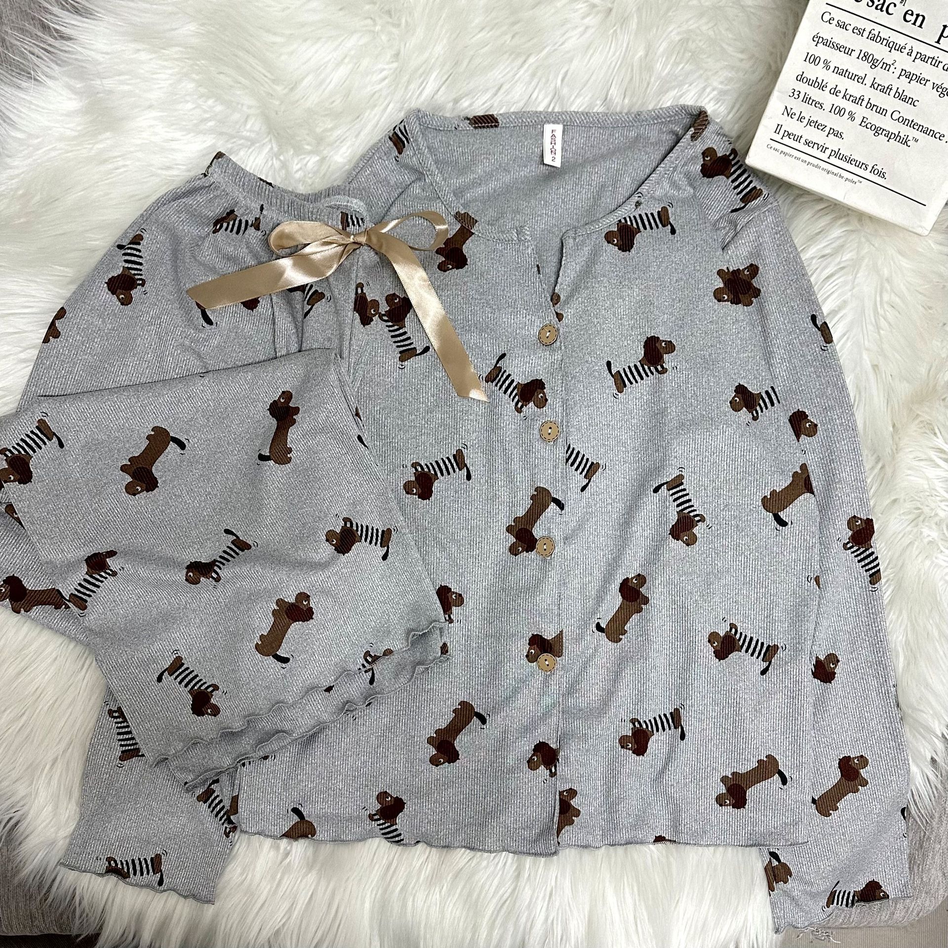 Al por mayor transfronterizo primavera y otoño delgada V-collar hielo hilos pijamas de mangas largas pantalones cardigans ropa para el hogar