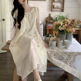 法式温柔慵懒度假风宽松吊带连衣裙女装夏季2024设计感中长款裙子