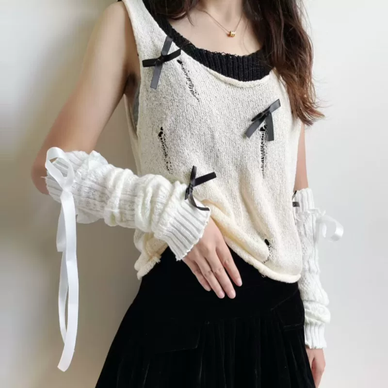 Cute belt with bow, keep warm Japanese sleeves, knitted gloves