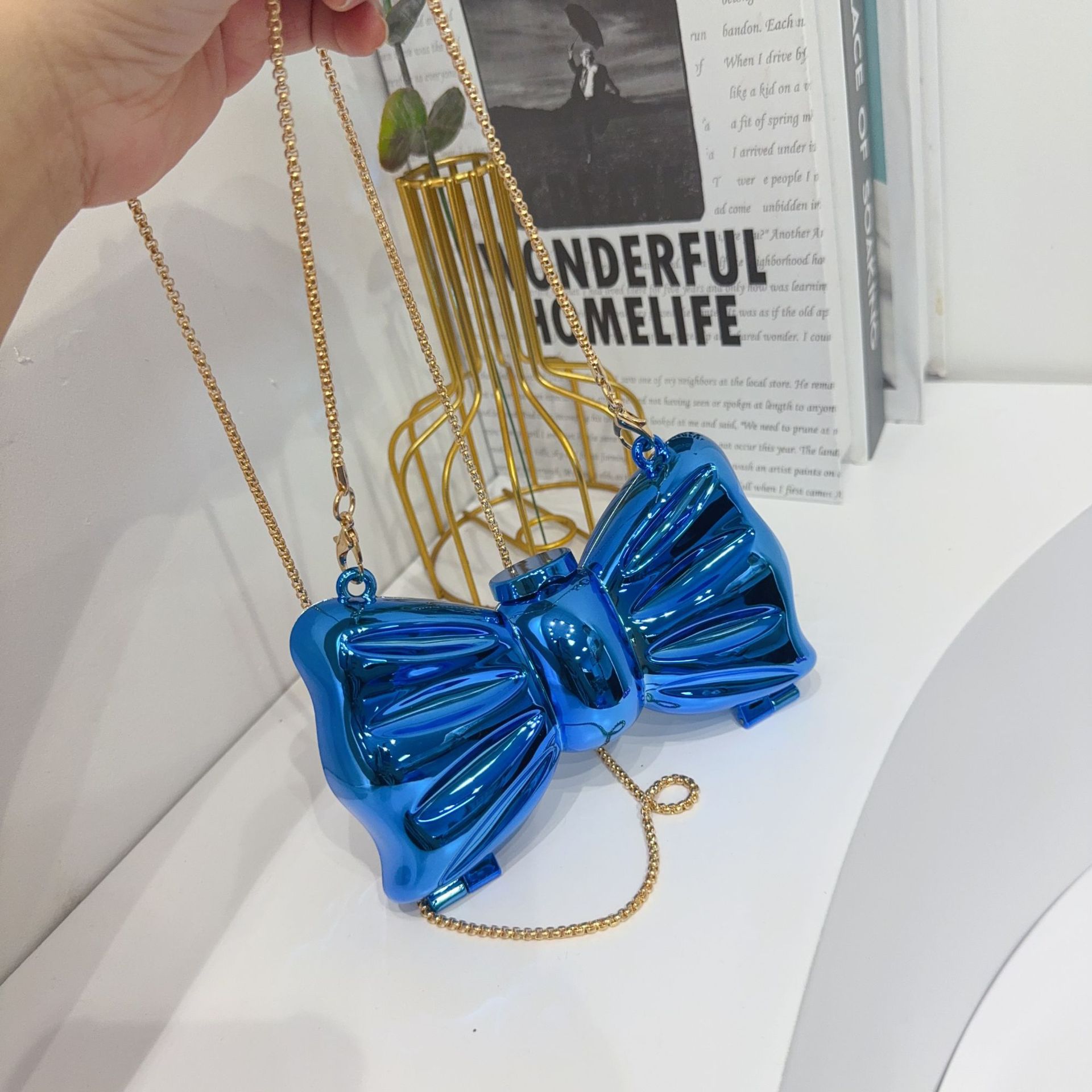 2025 nueva bolsa de cena transfronteriza bolsa de acrílico bolsa de flores de perla brillante bolsa de arco mini bolsa de lápiz labial