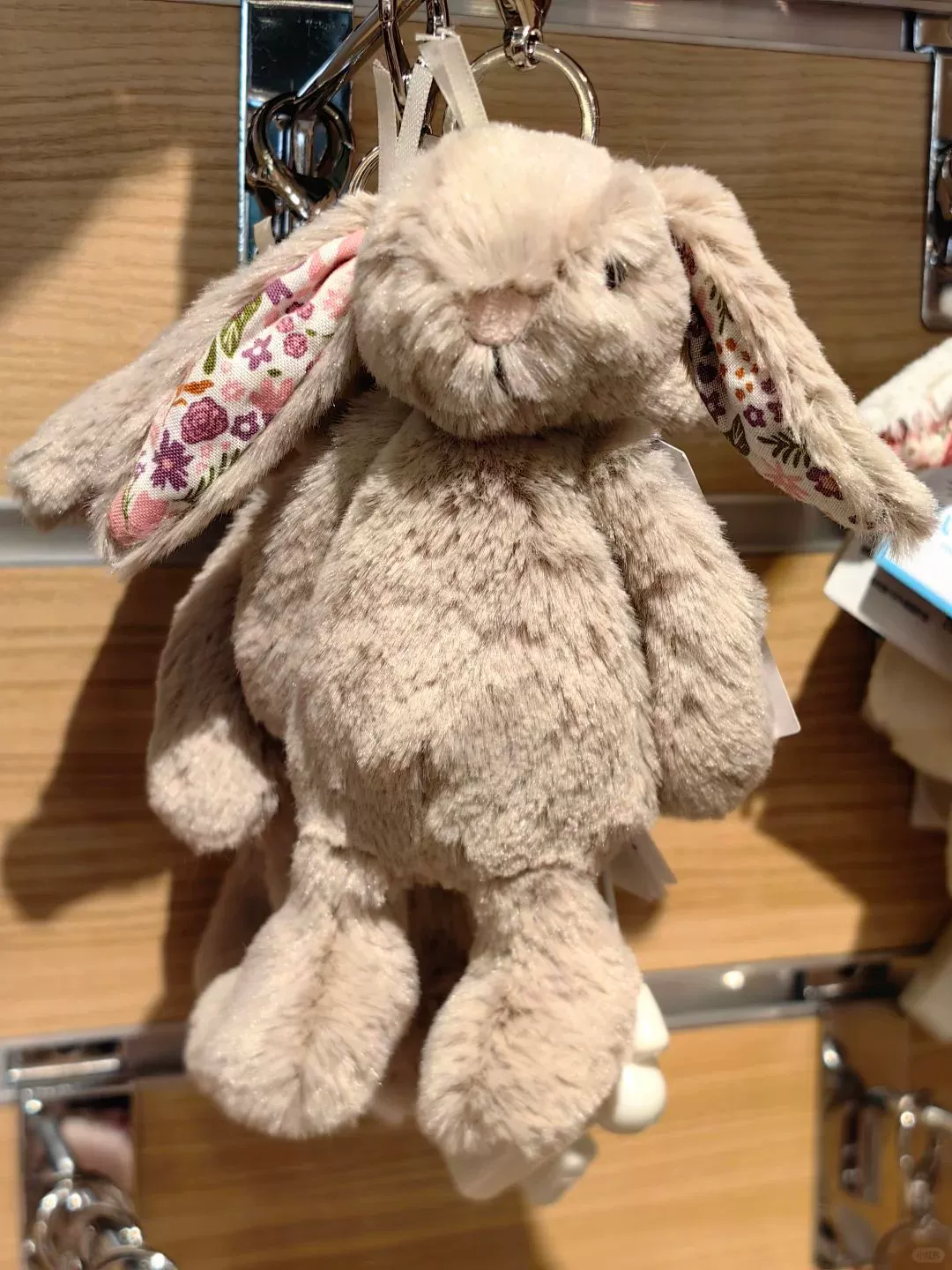 Cotton pendant, tennis rabbit