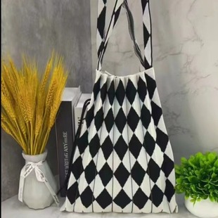 03�¿���Ů�pɫ��ɫ�l�yᘿ�����μ���ٴ���㳱����б���