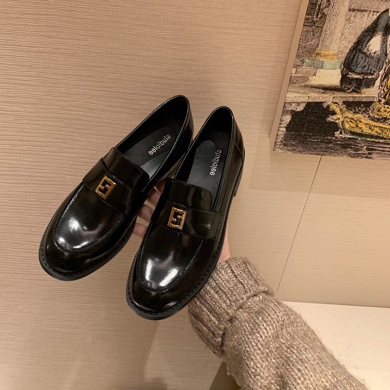 香港金扣厚底小皮鞋女2025秋冬季新款英伦风内增高真皮乐福鞋加绒|undefined