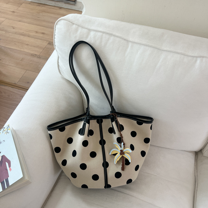 Bolsas casuales de gran capacidad para mujeres 2026 nuevas bolsas axilales de moda, bolsas de hombro simples para viajar image 7