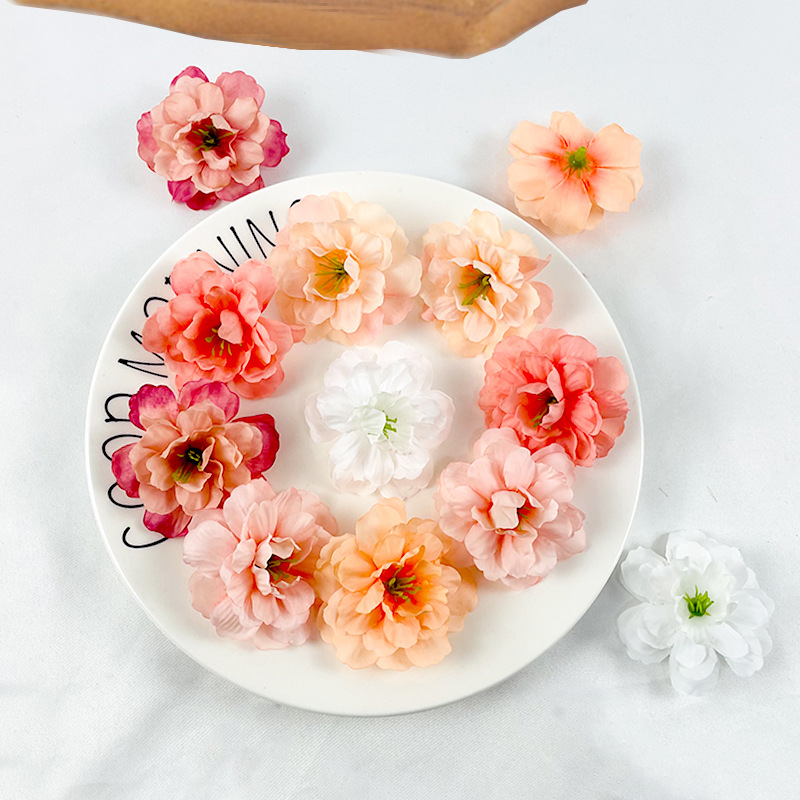 Flor de peonía con núcleo de hierba artificial, guía de boda, arreglo floral, decoración de la sala de estar del hogar, flor de seda al por mayor, fotografía de material de bricolaje