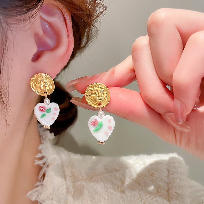 1 Pair Retro Geometric Alloy Plating Artificial Pearls Rhinestones Women's Earrings display picture 4