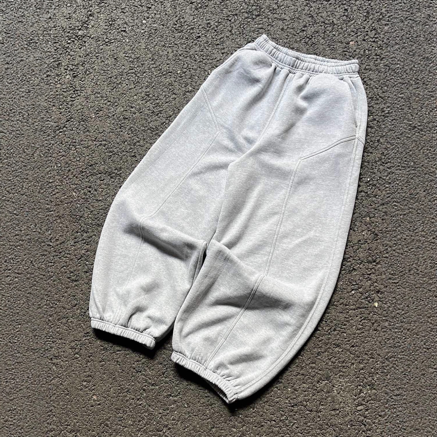 Trajes deportivos de ocio de otoño y invierno transfronterizos American Hooded Sweaters grises sueltos pantalones de piernas anchas pantalones multifuncionales para hombres