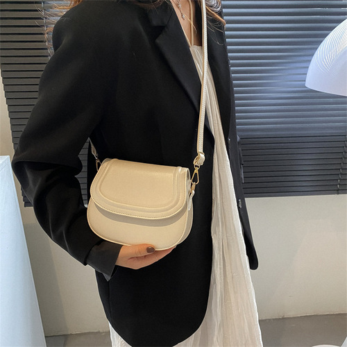 Korean style simple fashionable casual girl's one-shoulder armpit bag for women winter  new texture retro Hong Kong style small square bag