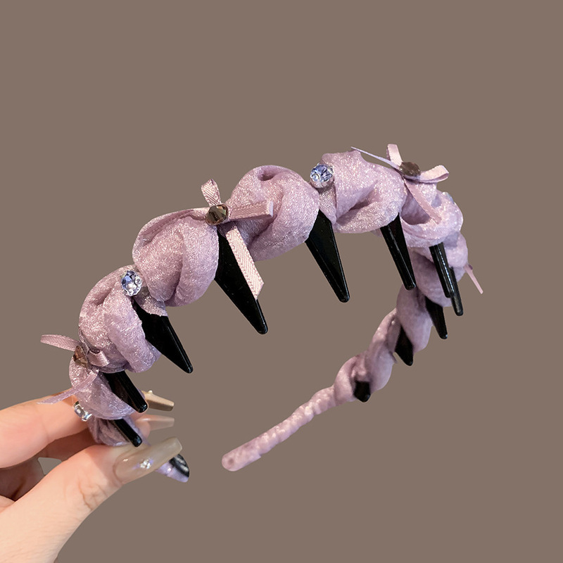 新しいレトロなラインストーンツイストヘッドバンド、ハイエンドでエレガントなヘッドバンド、ヘアピン、女性用インターネットセレブスタイルのつば広ヘアプレス洗顔フープ|undefined