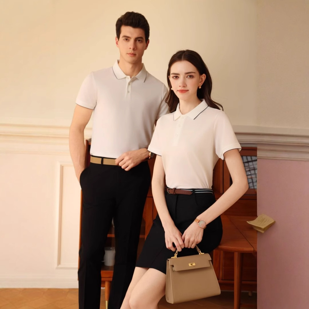 Calidad Verano frío, transpirable, ligero, lujo, fragancia fresca, poliéster, amoníaco, solapa de color sólido, camisa POLO en vivo, camiseta de manga corta