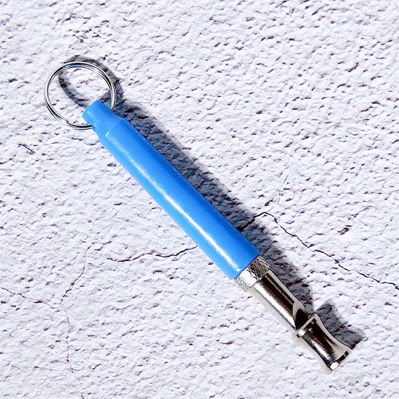 Silbato de perro Flauta de perro Metal Ultrasónico Cordón ajustable Instrumentos de entrenamiento de perros Suministros de entrenamiento de mascotas Flauta de perro Juguetes para perros