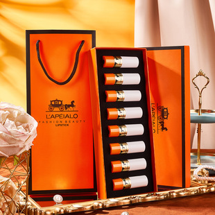 ���堖�����r�д�������z�q�ڼt���b����ɫ�W���ڼt�Y����Ů��