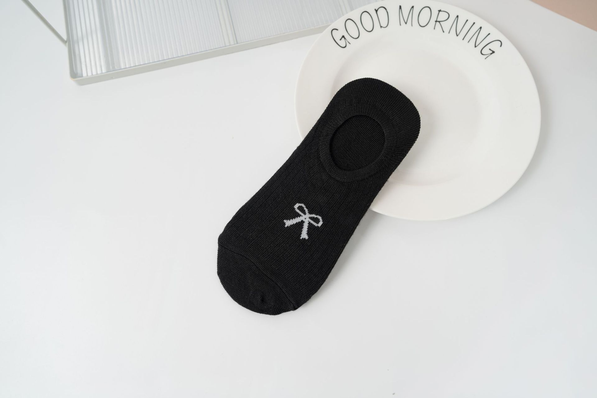 검은 보이지 않는 양말