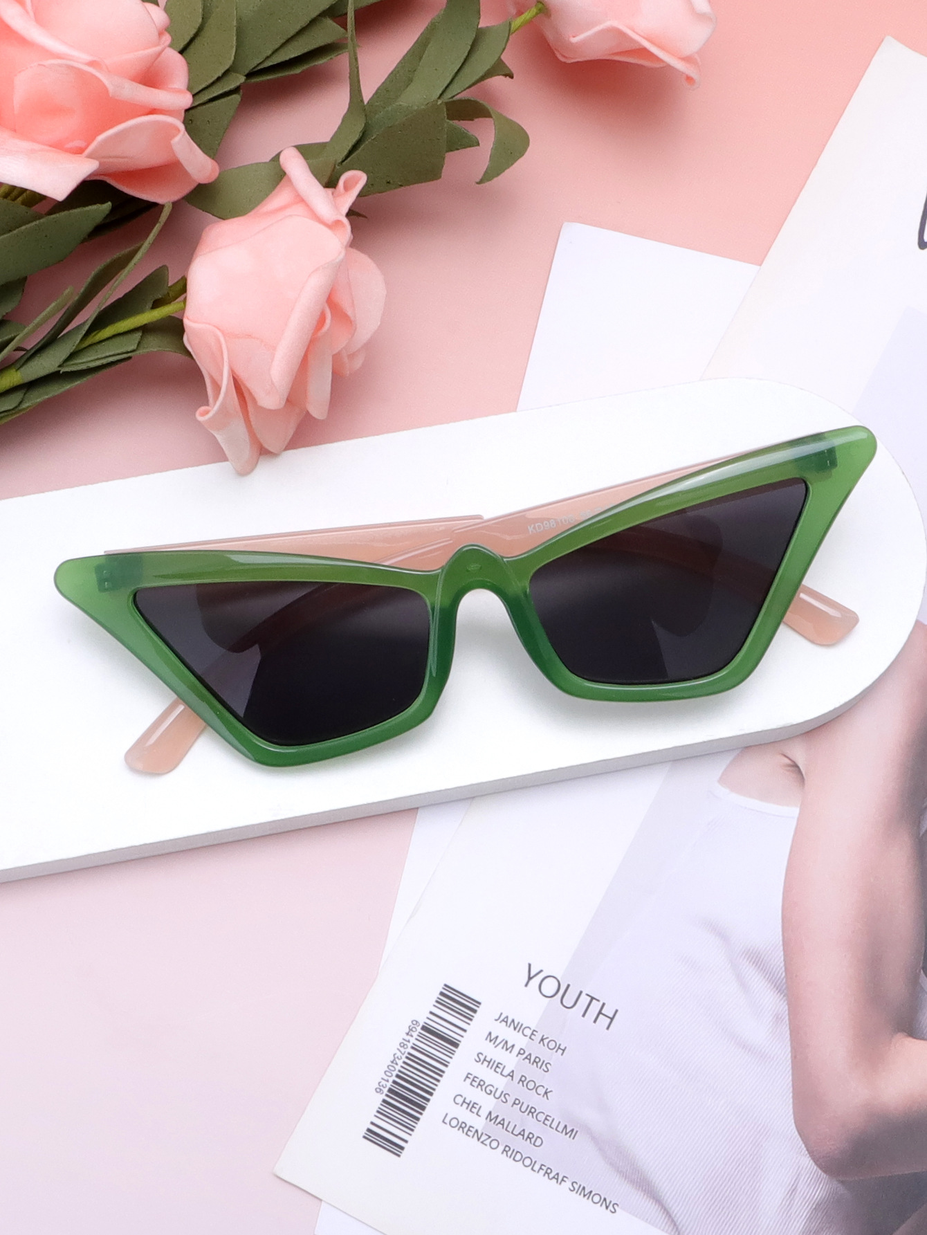 50g Weight Full Frame Glasses Structure Sunglasses Classification UV400 Protection, Resin Lens Material Butterfly Frame Glasses Style Casual, Outdoor, Selfie Occasion Color Block, Solid Color Pattern Unisex Gender Cool Style Style Cool Style Color Block Solid Color UV400 Protection Resin Butterfly Frame Full Frame Women's Sunglasses 13