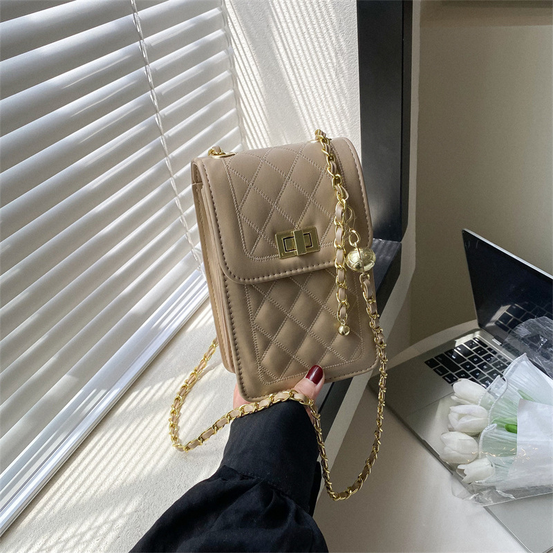 Trendy Student Influencer Fashion Chain Small Phone Bag for Women 2022 New Style Trendy Crossbody Shoulder Bag Korean Version Versatile