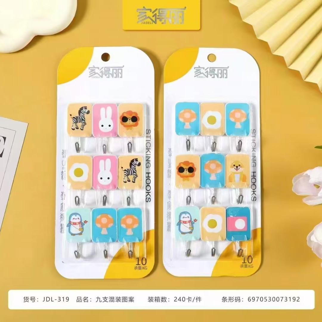 Tres ganchos viscosos transparentes de fresas rosa ganchos viscosos de dibujos animados ganchos viscosos multifuncionales para hogares dormitorios para estudiantes