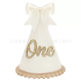 皇冠;吊旗/三角旗;场地布置道具