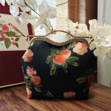 【成品】 复古中国风大小唇形压花手拎斜挎口金包旗袍包