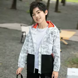 冲锋衣、裤;运动T恤;户外皮肤衣/防晒衣