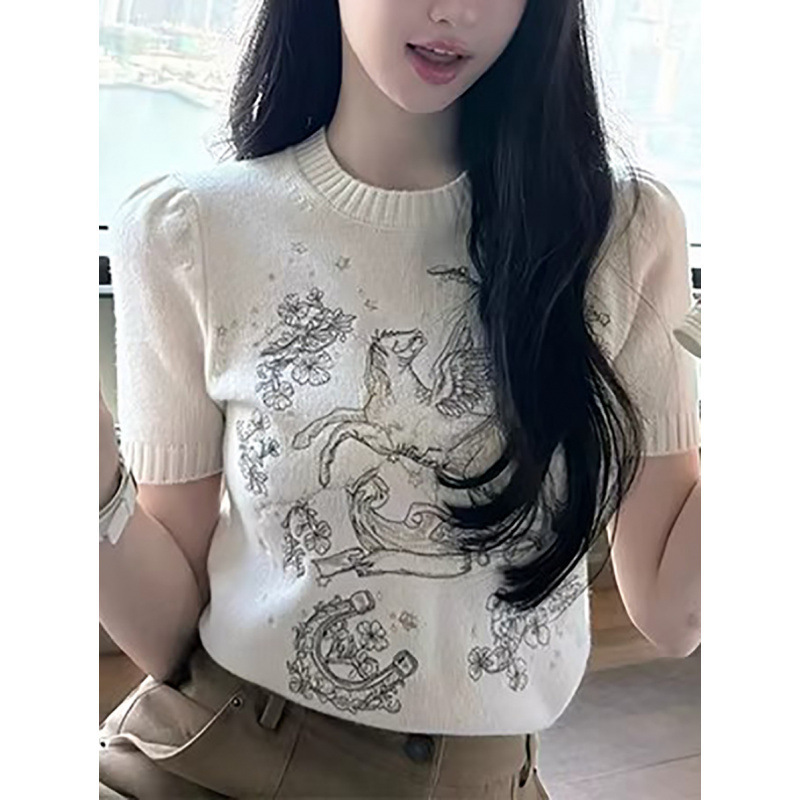 "New Year Little Horse" Soft Knit Heavy Embroidery Year of the Horse Slim-Fit Regular Shoulder Short-Sleeve Puff Sleeve Knit Top for Spring "New Year Little Horse" Soft Knit Heavy Embroidery Year of the Horse Slim-Fit Regular Shoulder Short-Sleeve Puff Sleeve Knit Top for Spring